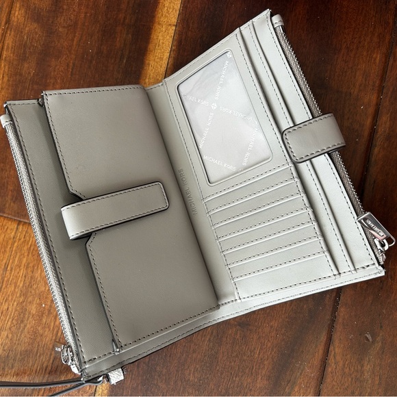 Adele Leather Smartphone Wallet - Picture 4 of 4